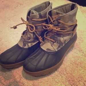 Sperry duck boots